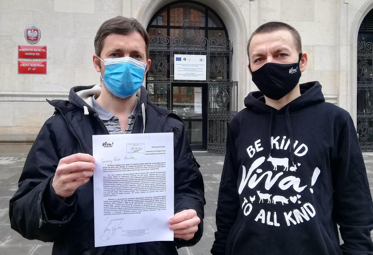 Stop rzezi kogucików – złożenie petycji